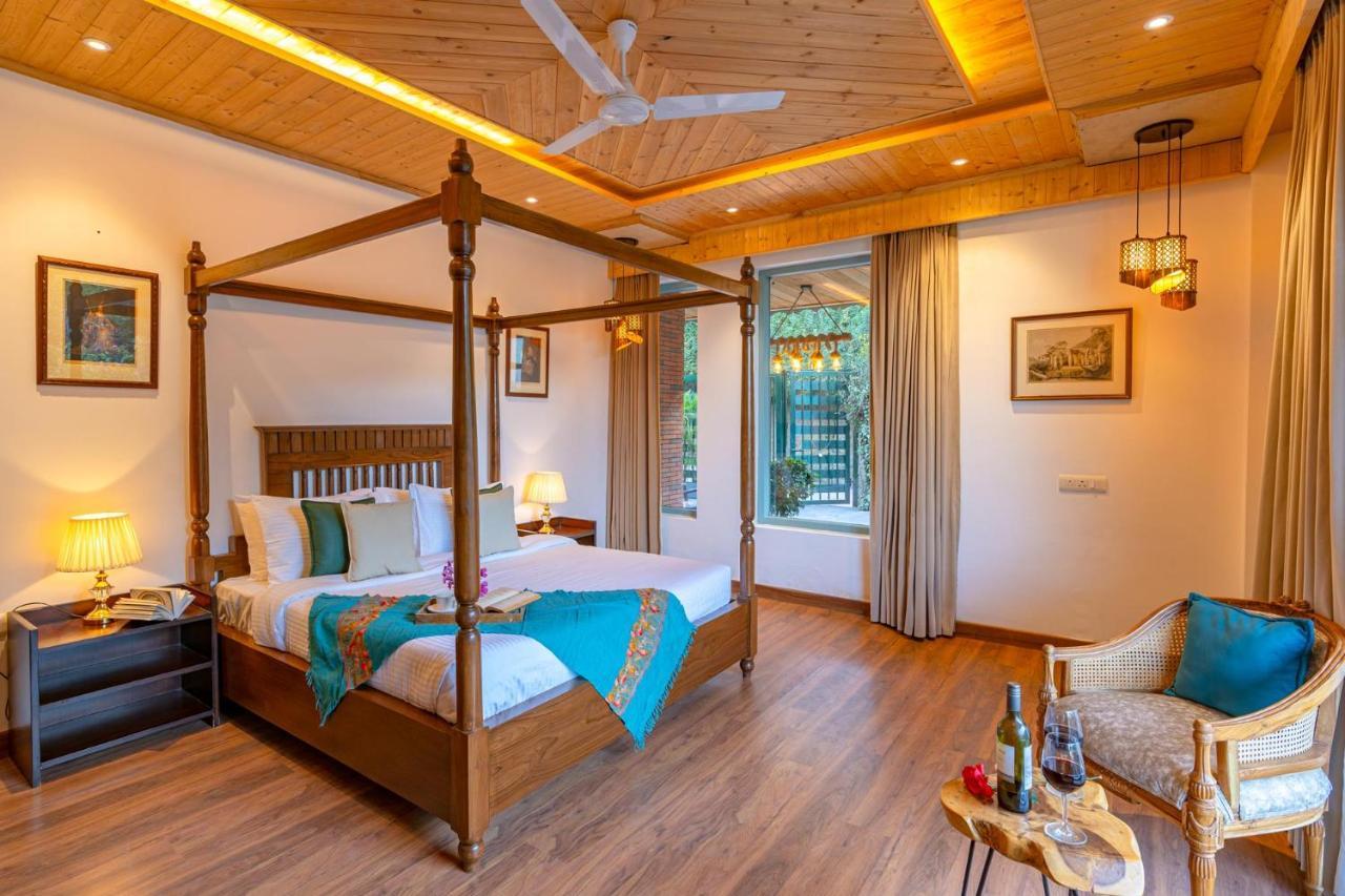 Stayvista At Aykon Estate - Modern Interiors, Views Kasauli Exterior foto